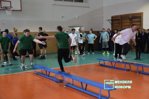 В Мензелинске прошли спортивные баталии в честь Дня защитника Отечества