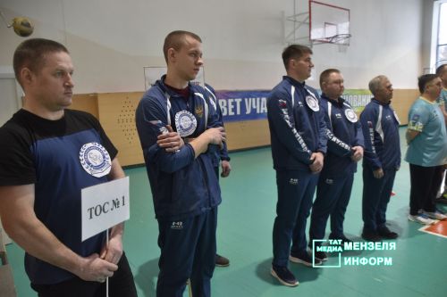 В Мензелинске прошли спортивные баталии в честь Дня защитника Отечества
