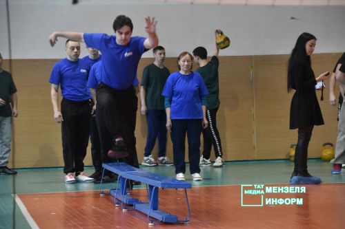 В Мензелинске прошли спортивные баталии в честь Дня защитника Отечества