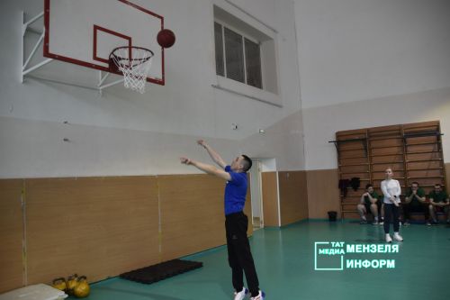 В Мензелинске прошли спортивные баталии в честь Дня защитника Отечества