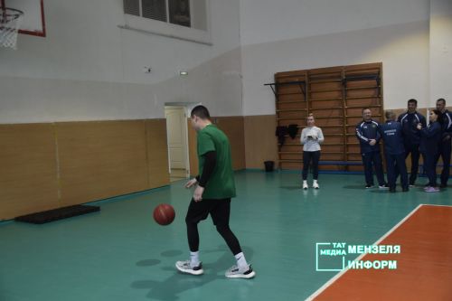 В Мензелинске прошли спортивные баталии в честь Дня защитника Отечества
