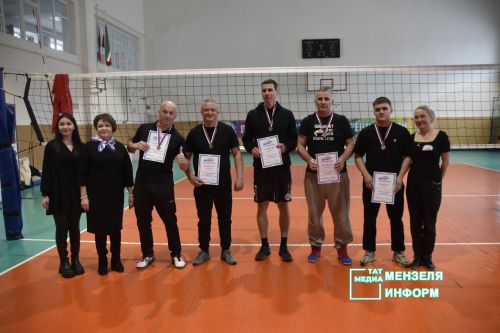 В Мензелинске прошли спортивные баталии в честь Дня защитника Отечества