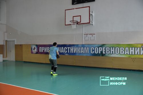 В Мензелинске прошли спортивные баталии в честь Дня защитника Отечества