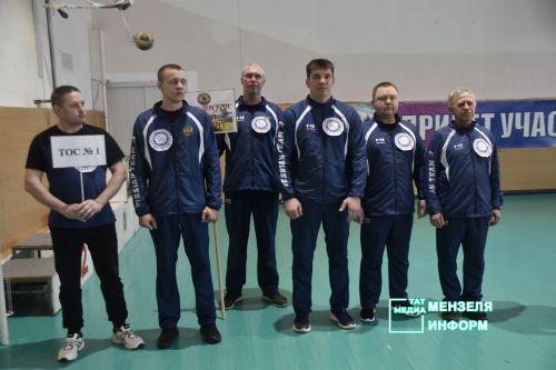 В Мензелинске прошли спортивные баталии в честь Дня защитника Отечества