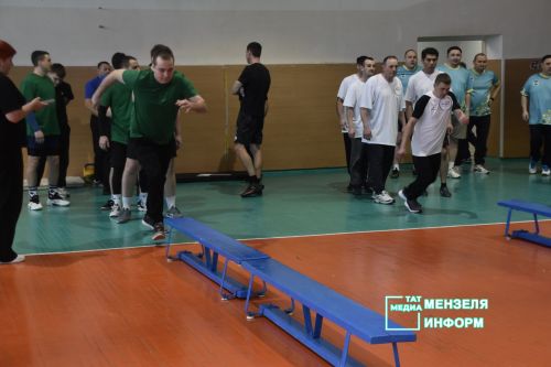 В Мензелинске прошли спортивные баталии в честь Дня защитника Отечества