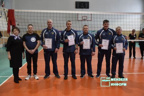 В Мензелинске прошли спортивные баталии в честь Дня защитника Отечества
