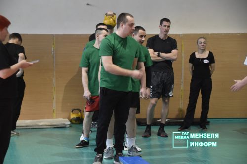 В Мензелинске прошли спортивные баталии в честь Дня защитника Отечества