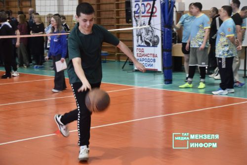 В Мензелинске прошли спортивные баталии в честь Дня защитника Отечества
