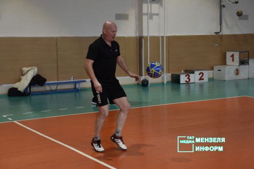 В Мензелинске прошли спортивные баталии в честь Дня защитника Отечества
