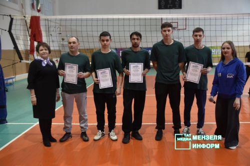 В Мензелинске прошли спортивные баталии в честь Дня защитника Отечества