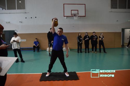 В Мензелинске прошли спортивные баталии в честь Дня защитника Отечества
