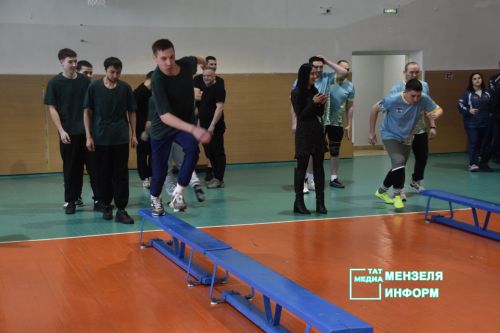 В Мензелинске прошли спортивные баталии в честь Дня защитника Отечества