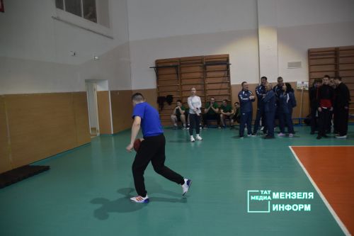 В Мензелинске прошли спортивные баталии в честь Дня защитника Отечества