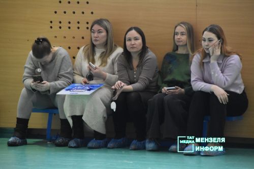 В Мензелинске прошли спортивные баталии в честь Дня защитника Отечества