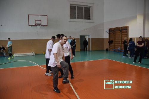 В Мензелинске прошли спортивные баталии в честь Дня защитника Отечества