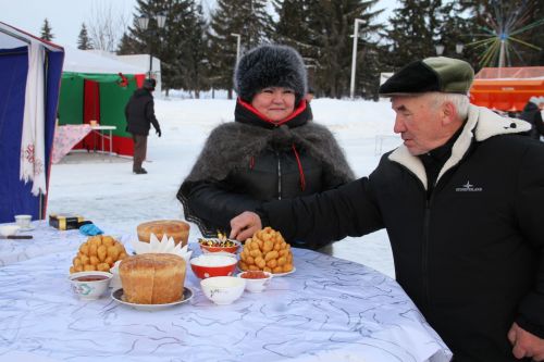 В Мензелинске прошла сельскохозяйственная ярмарка