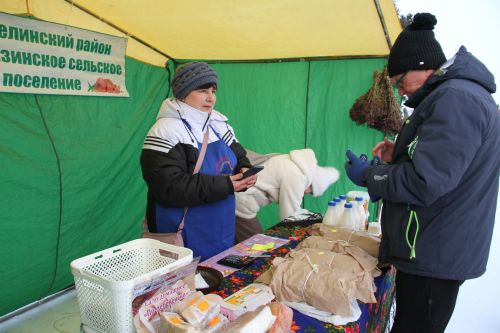 В Мензелинске прошла сельскохозяйственная ярмарка