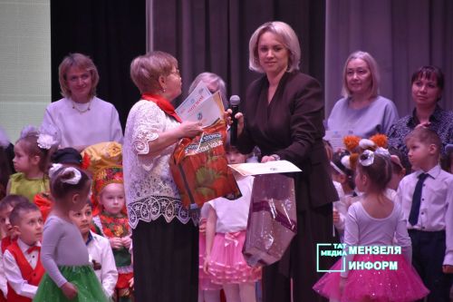 В Мензелинске прошёл фестиваль детского творчества «Весенняя капель— Язгы тамчы 2026»