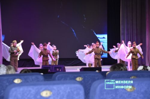 В Мензелинске прошёл фестиваль детского творчества «Весенняя капель— Язгы тамчы 2026»