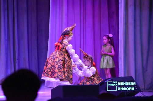 В Мензелинске прошёл фестиваль детского творчества «Весенняя капель— Язгы тамчы 2026»