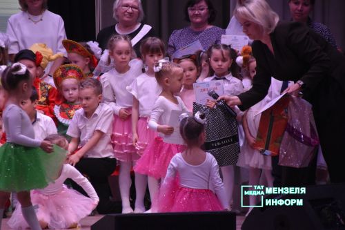 В Мензелинске прошёл фестиваль детского творчества «Весенняя капель— Язгы тамчы 2026»