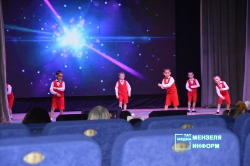 В Мензелинске прошёл фестиваль детского творчества «Весенняя капель— Язгы тамчы 2026»