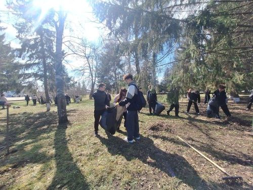 В Мензелинском районе активно проходит двухмесячник по очистке