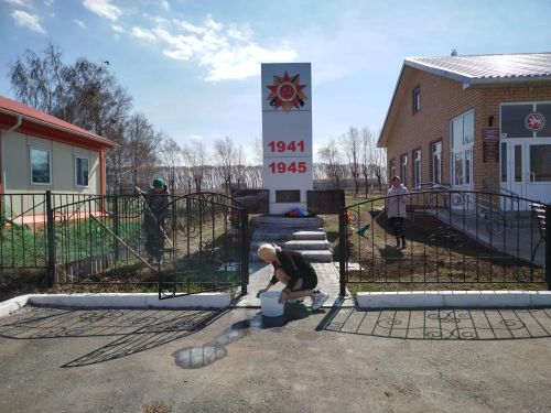 В Мензелинском районе активно проходит двухмесячник по очистке