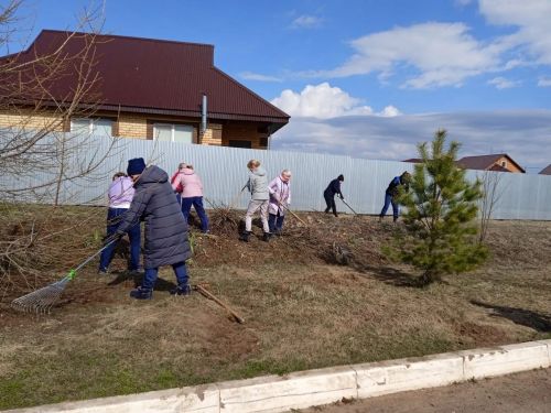 В Мензелинском районе активно проходит двухмесячник по очистке