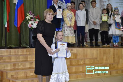 «Шагыйрь рухы безнең күңелләрдә»: итоги фестиваля в школе № 1