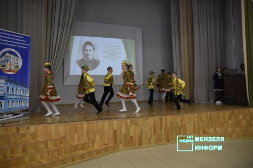 «Шагыйрь рухы безнең күңелләрдә»: итоги фестиваля в школе № 1
