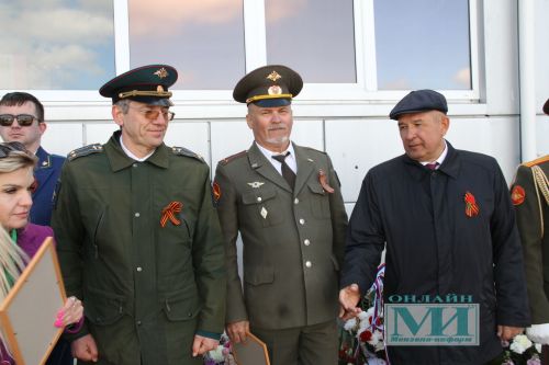 Фотогалерея смотр-конкурса строевой подготовки в День Победы в Мензелинске