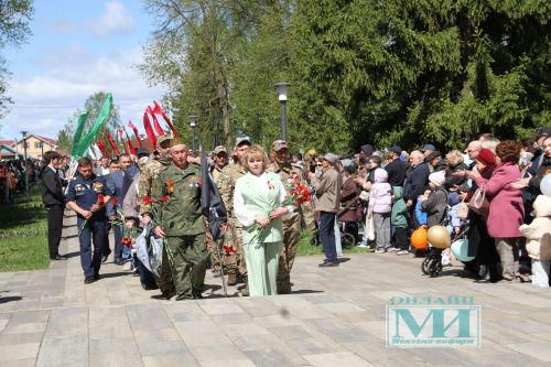 Возложение цветов к Вечному огню в Мензелинске