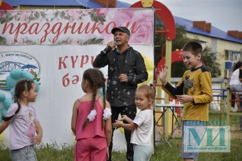 В Мензелинске состоялся праздник добрососедства «Күршеләр — Соседи»