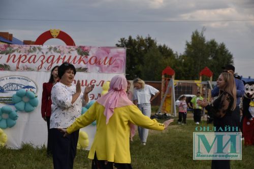 В Мензелинске состоялся праздник добрососедства «Күршеләр — Соседи»