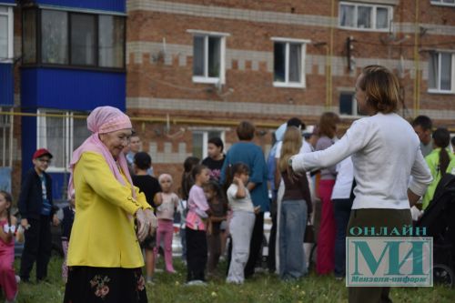 В Мензелинске состоялся праздник добрососедства «Күршеләр — Соседи»