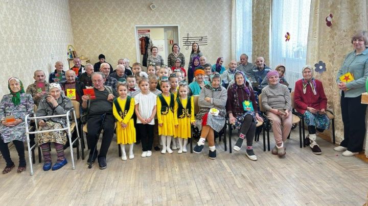 Воспитанники  детского сада «Алтынчэч» дали концерт в доме милосердия