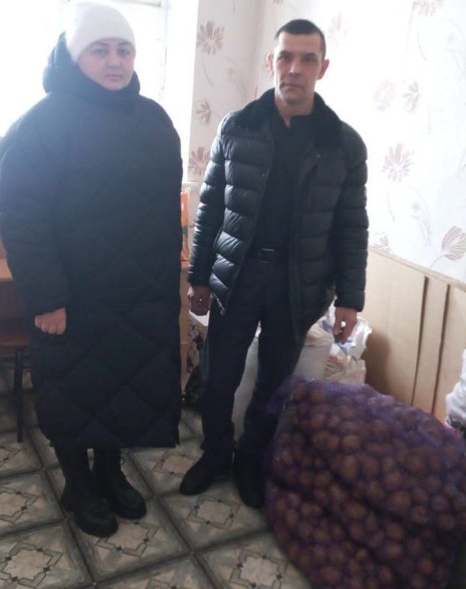 Фермер Насим Давлетов обеспечил волонтеров картофелем для приготовления сухих супов