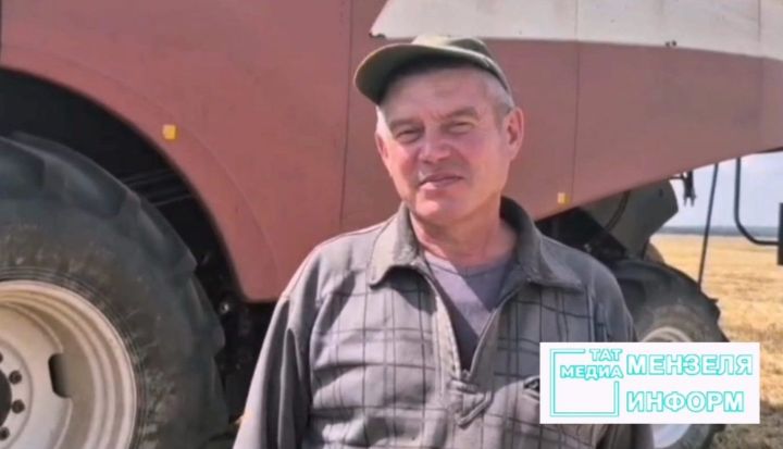 На «Доске почета» — комбайнер Ильхам Гиниатуллин