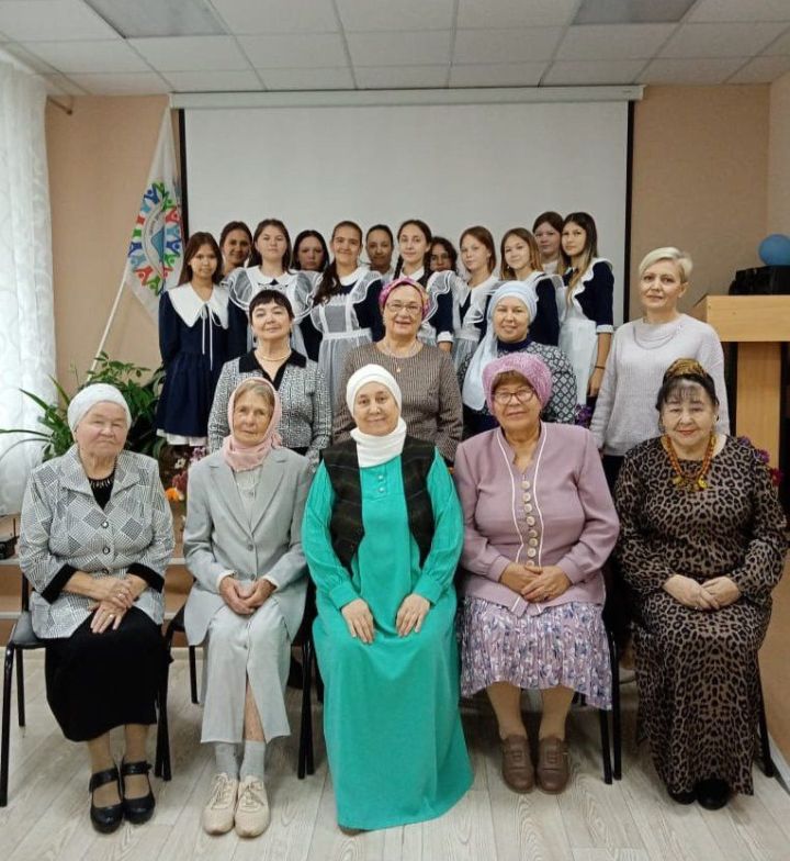 В Доме культурного наследия состоялась встреча с мензелинскими поэтами