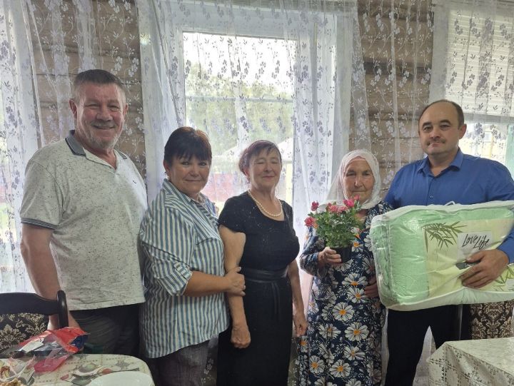 Минзәлә районынында авыл җирлеге башлыгының бер көне