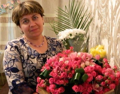 3 нче январьда Кадрәк балалар бакчасында тәрбияче, мәктәптә тарих укытучысы булып эшләүче кызым, әниебез, әбиебез, сеңлебез Ландыш Алексеевна Гыйләжеваның 50 яшьлек юбилее