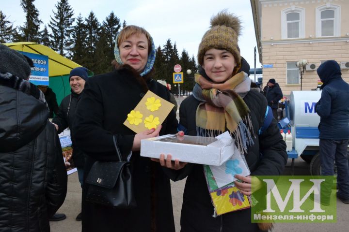 В Мензелинске состоялась ярмарка, приуроченная к 8 марта