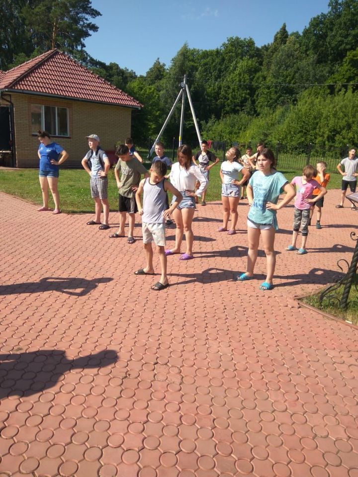 "Полянка"да тәрбияләнүчеләр эшләделәр дә, иҗат та иттеләр, ял да иттеләр