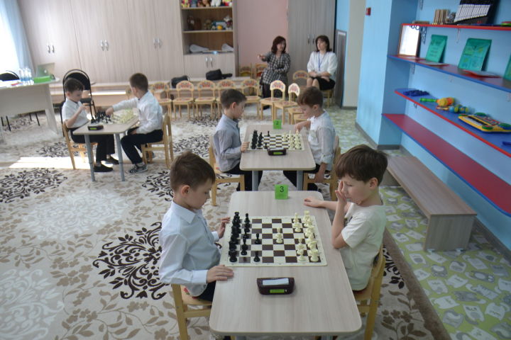 Провели у себя и победили: в "Гномике" состоялись шахматные соревнования среди малышей