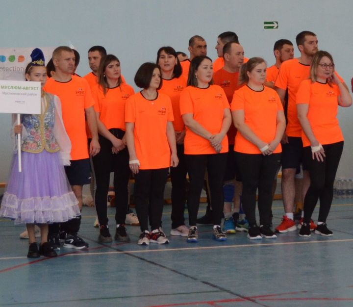 Мензелинские волейболисты приняли участие в спартакиаде “Август"