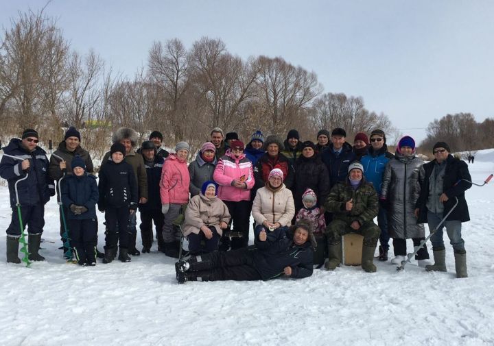Жители села Ямаково проверили свое мастерство по рыбной ловле