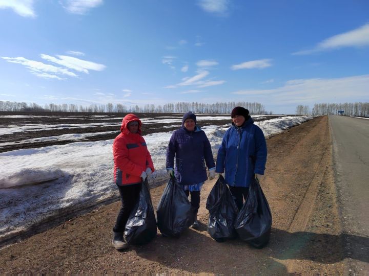 К двухмесячнику по очистке территорий присоединилось и Урусовское сельское поселение