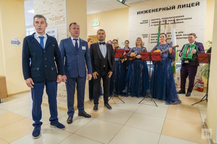 Единый день голосования в Татарстане стартовал с исполнения гимнов