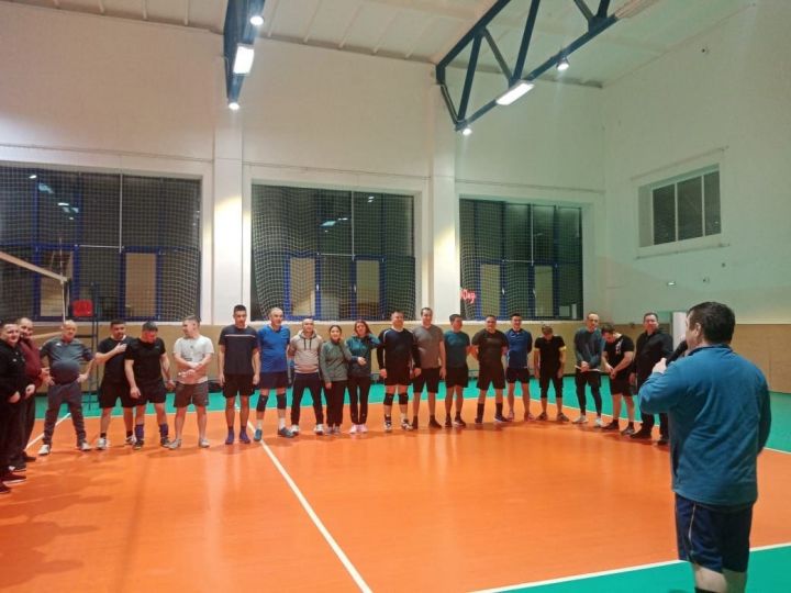 В Мензелинском районе подвели итоги турнира по волейболу
